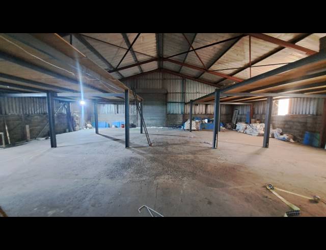 2,250M² FACTORY TO LET IN ALTON